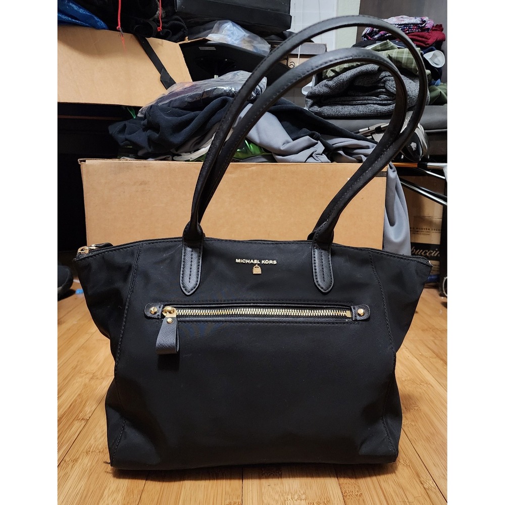 Michael Kors Black Nylon Kelsey Tote Bag Gold Hardware Zip Shoulder Bag Large